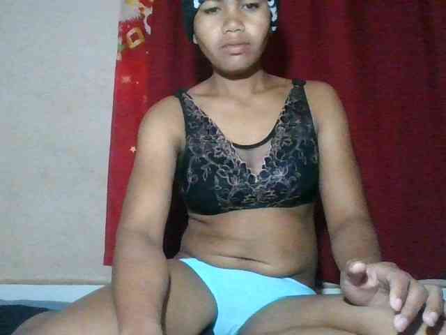 Keziah34 webcam