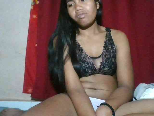 Keziah34 webcam