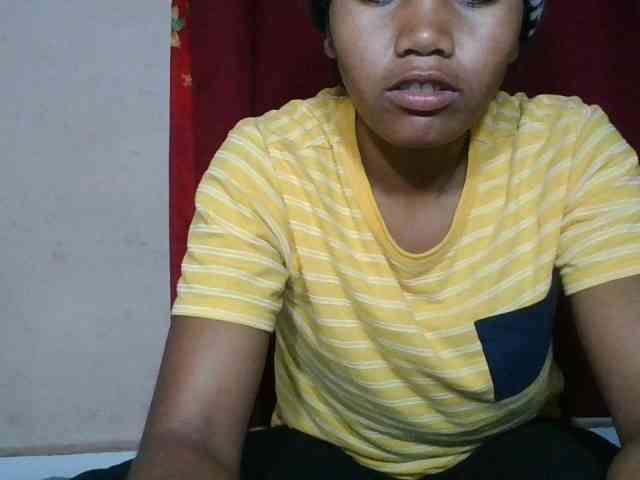 Keziah34 webcam