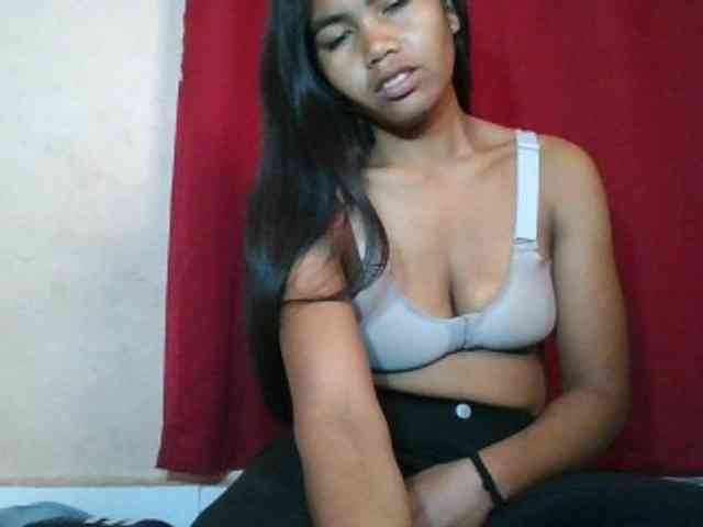 Keziah34 webcam