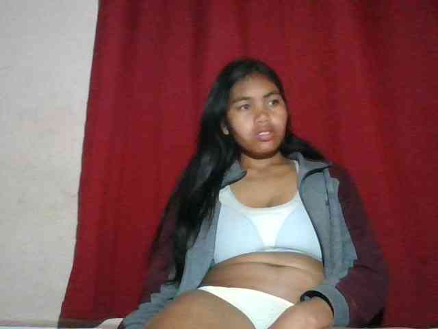 Keziah34 webcam