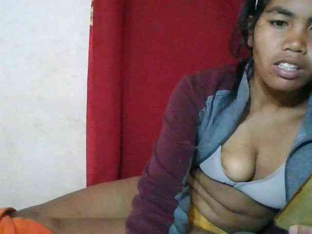 Keziah34 webcam