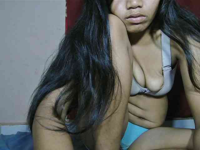 Keziah34 webcam