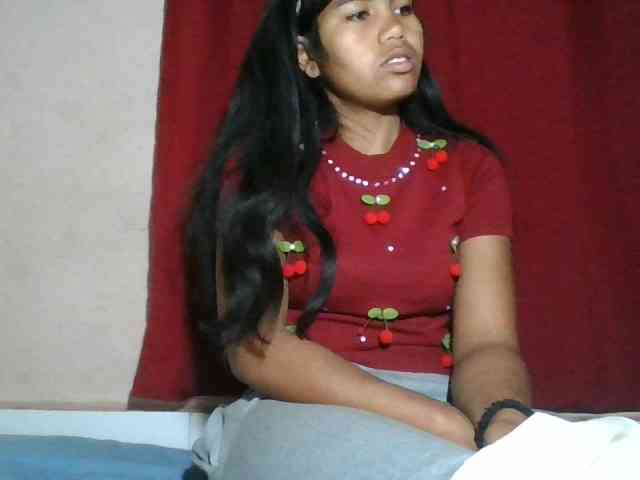Keziah34 webcam