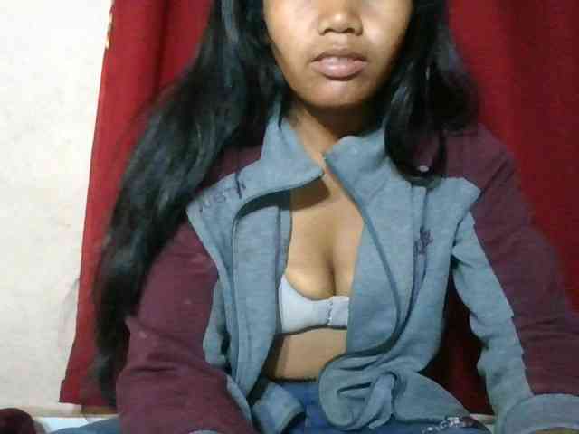 Keziah34 webcam