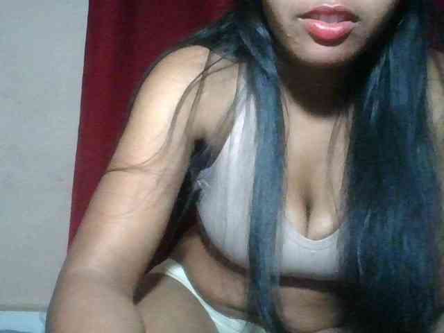 Keziah34 webcam