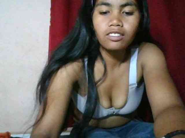 Keziah34 webcam