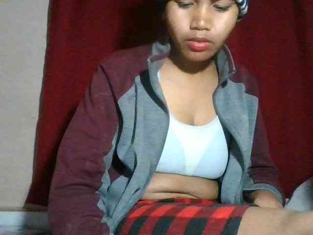 Keziah34 webcam