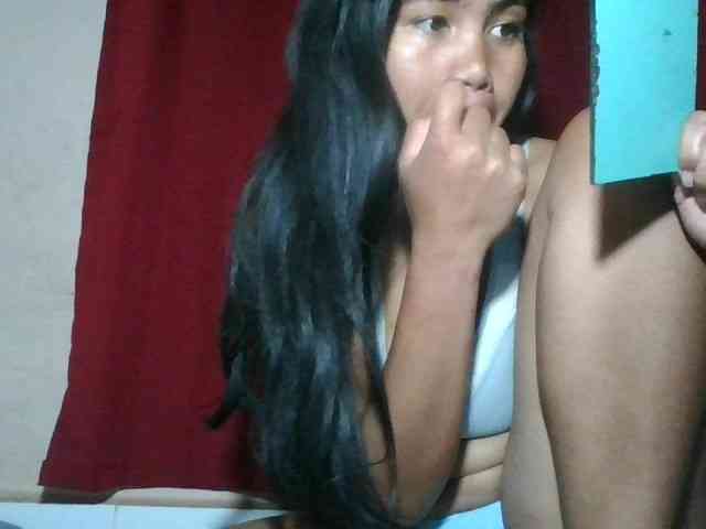 Keziah34 webcam