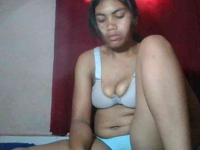 Keziah34 webcam