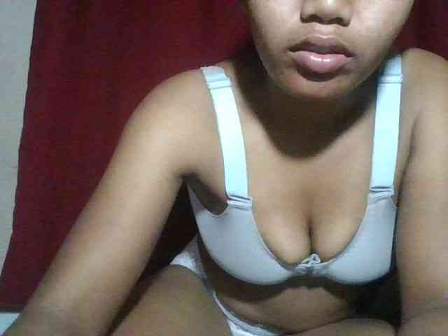 Keziah34 webcam