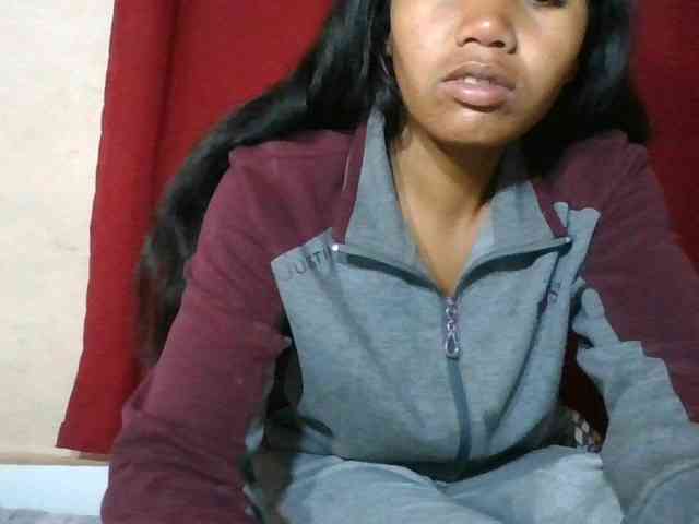 Keziah34 webcam