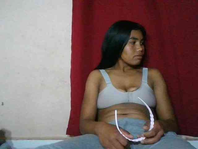Keziah34 webcam
