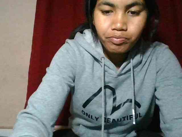 Keziah34 webcam