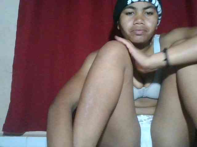 Keziah34 webcam