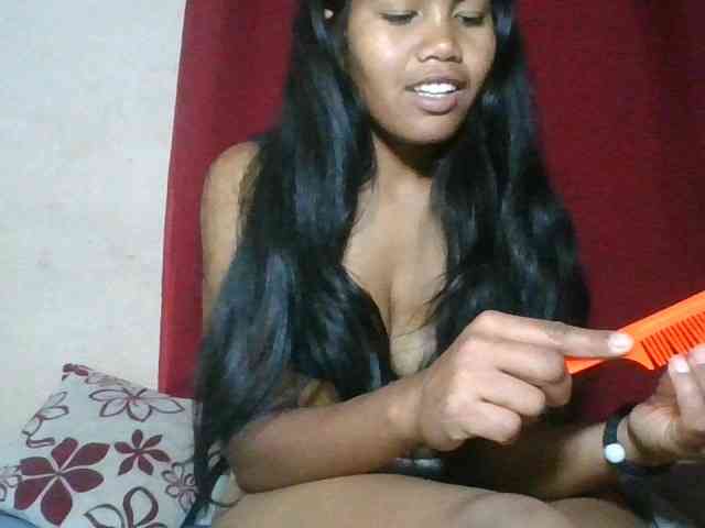 Keziah34 webcam