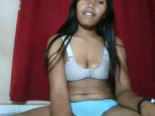 Keziah34 webcam