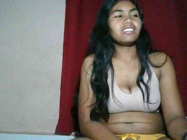 Keziah34 webcam