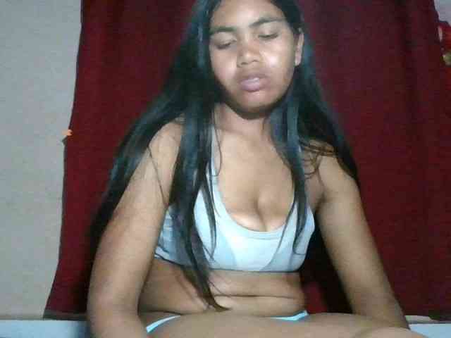 Keziah34 webcam