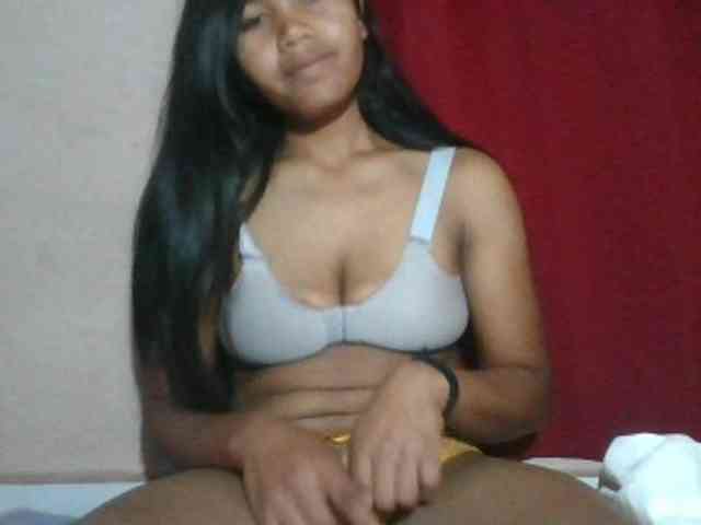 Keziah34 webcam