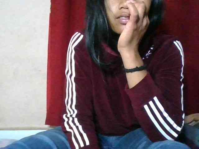 Keziah34 webcam