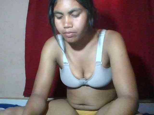 Keziah34 webcam
