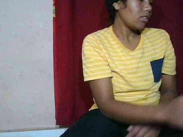 Keziah34 webcam