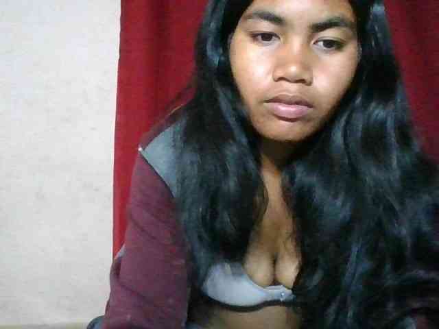 Keziah34 webcam