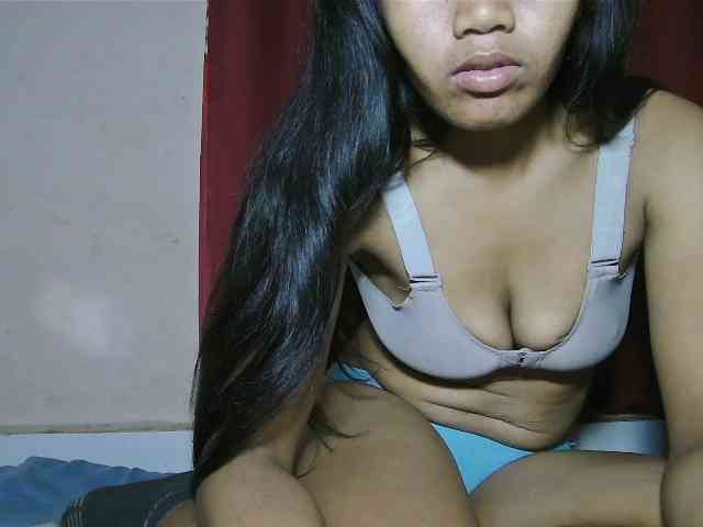Keziah34 webcam