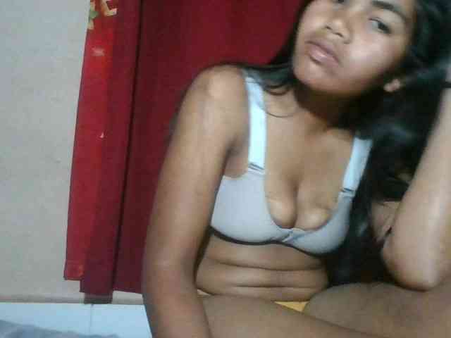 Keziah34 webcam