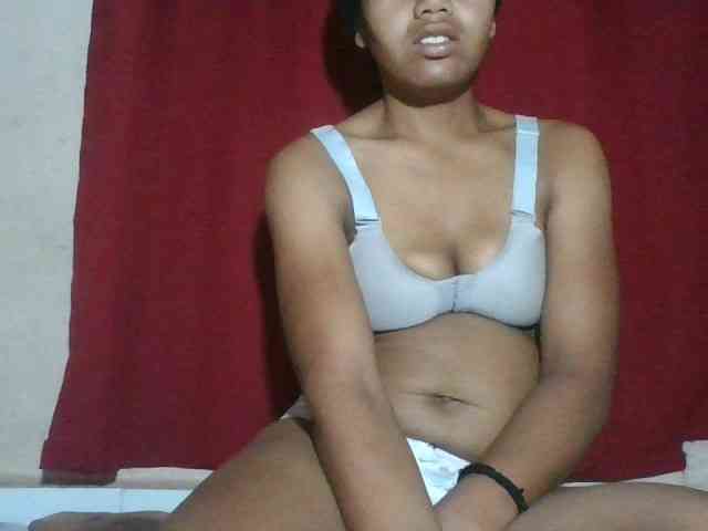 Keziah34 webcam