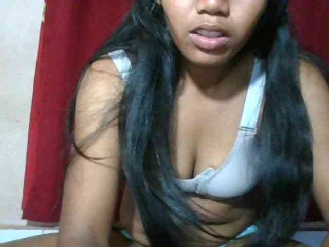 Keziah34 webcam