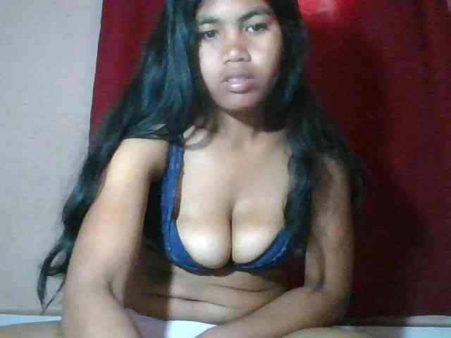 Keziah34 webcam
