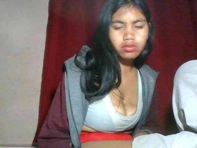 Keziah34 webcam