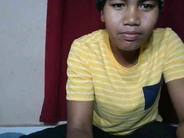 Keziah34 webcam