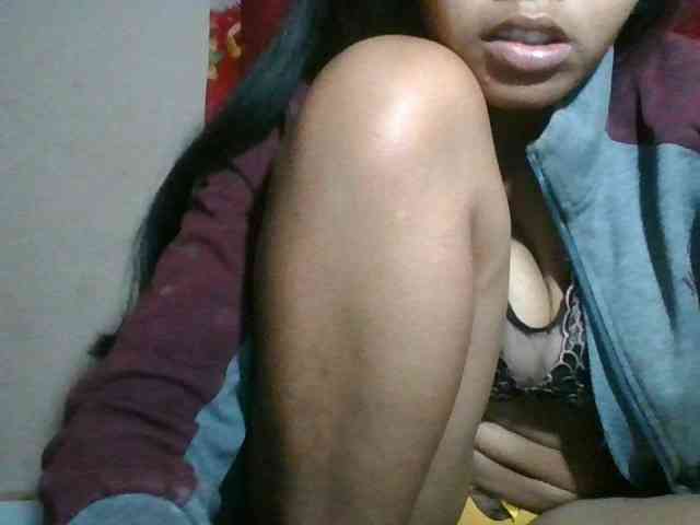 Keziah34 webcam