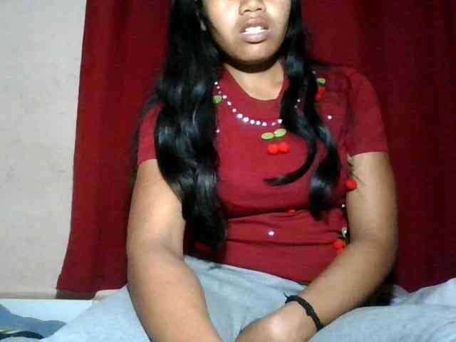 Keziah34 webcam