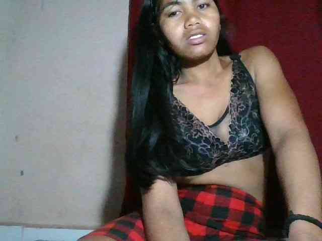 Keziah34 webcam
