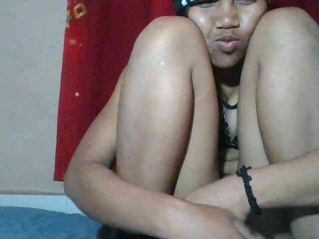Keziah34 webcam