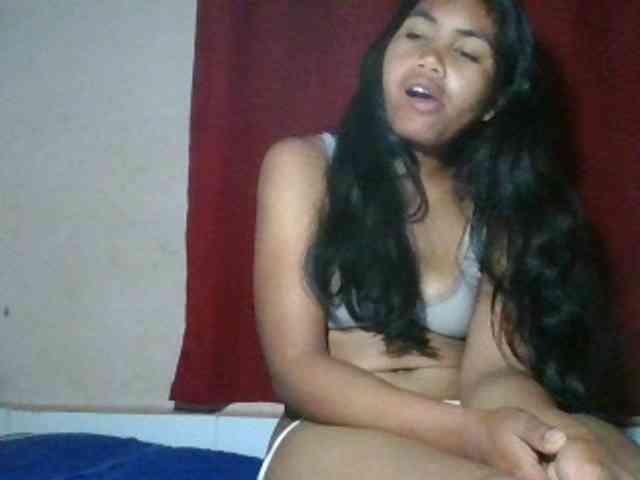Keziah34 webcam