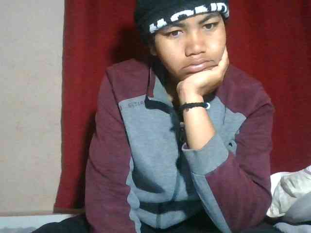 Keziah34 webcam