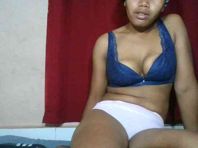 Keziah34 webcam