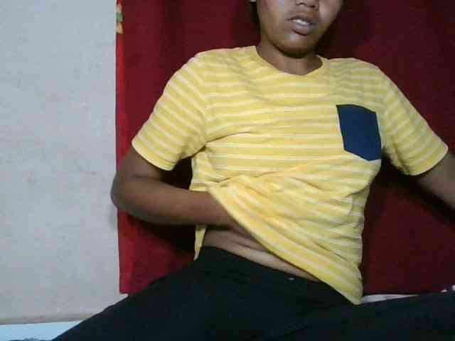 Keziah34 webcam