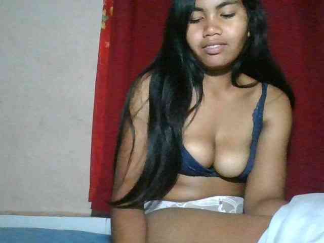 Keziah34 webcam