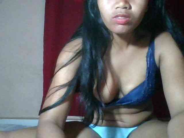 Keziah34 webcam
