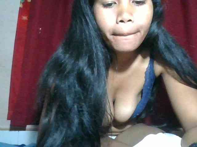 Keziah34 webcam