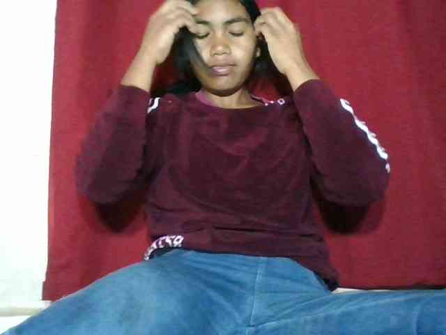 Keziah34 webcam