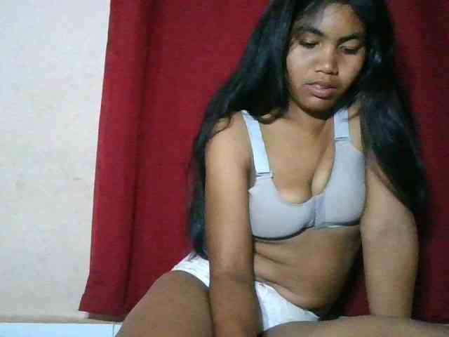 Keziah34 webcam