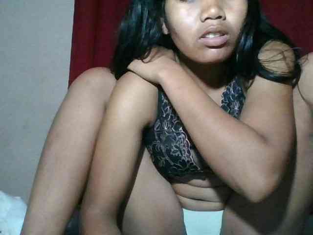 Keziah34 webcam