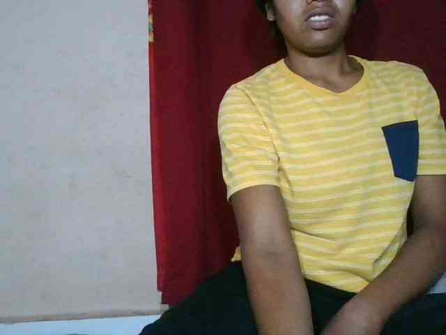 Keziah34 webcam